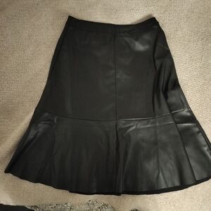 Elegant Black Midi Skirt